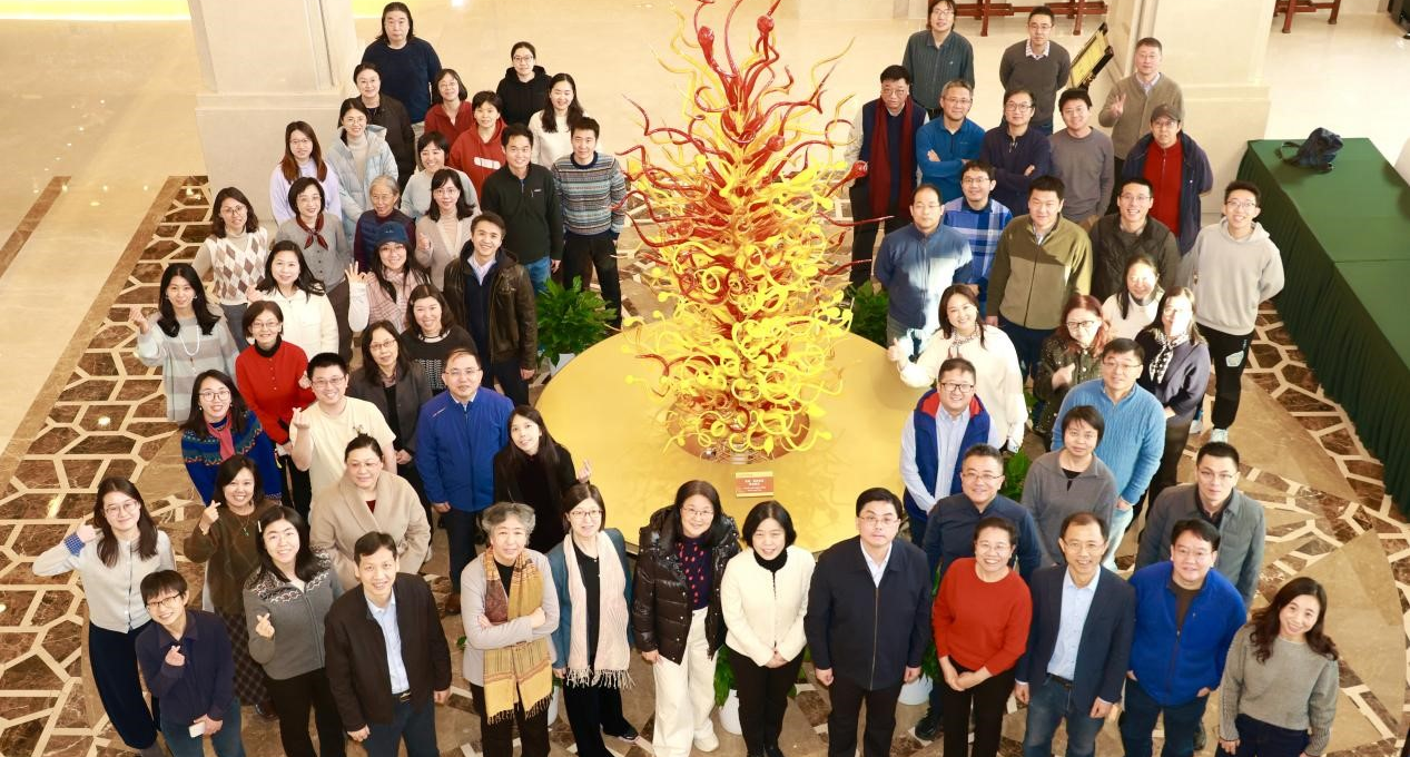 心理与认知科学学院召开2025年度年终总结会